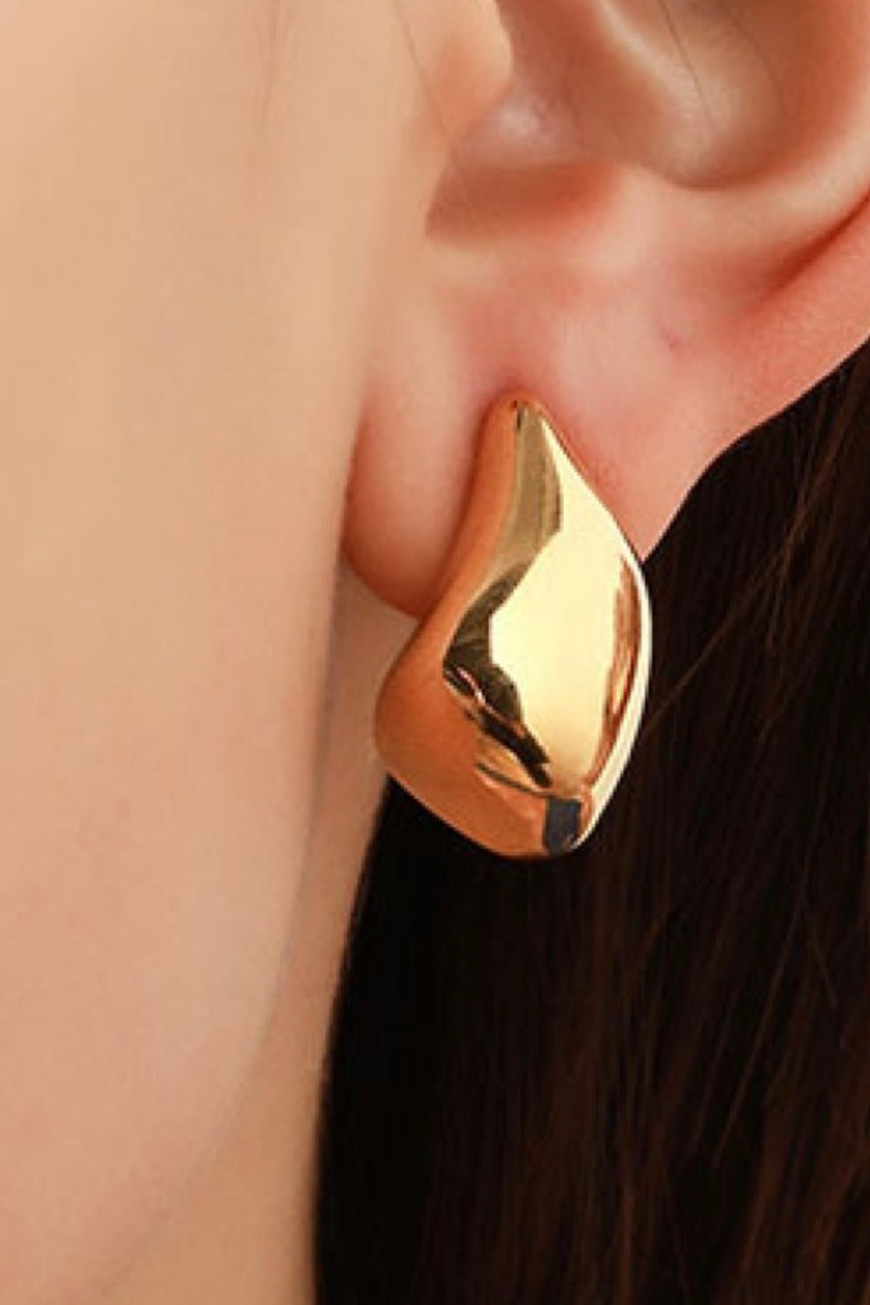 Evy Drop Earrings